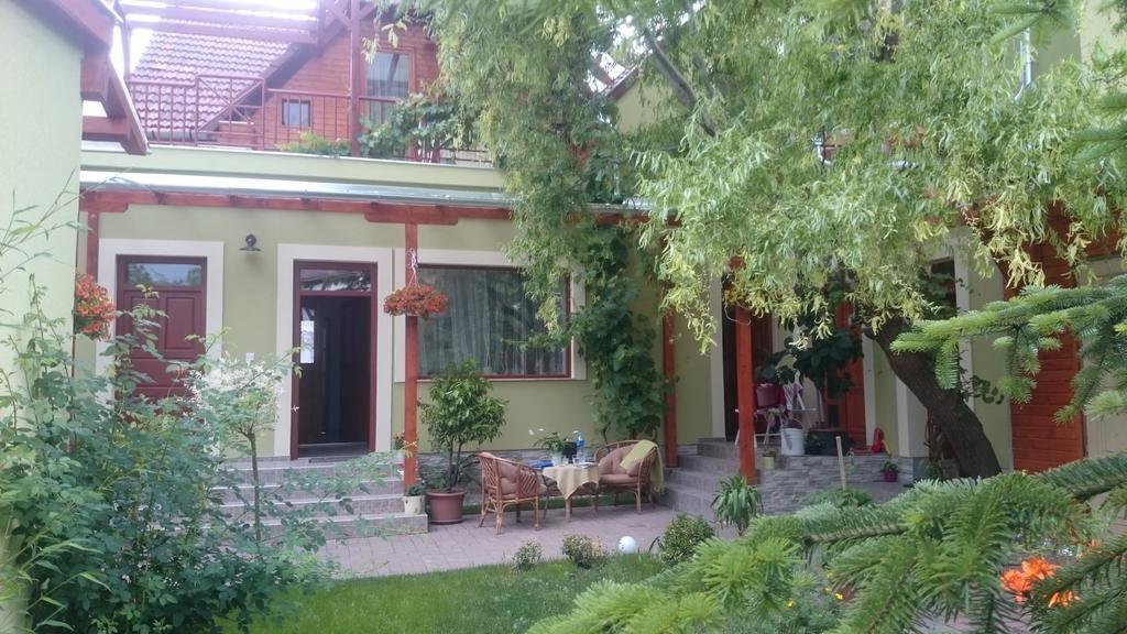 Diána Apartmanház Keszthely Exteriér fotografie