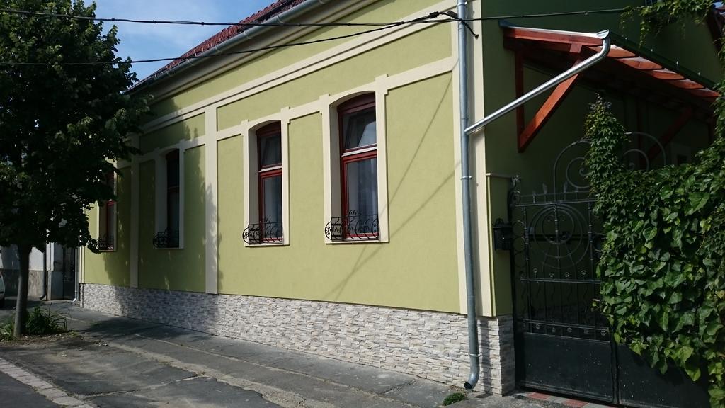 Diána Apartmanház Keszthely Exteriér fotografie